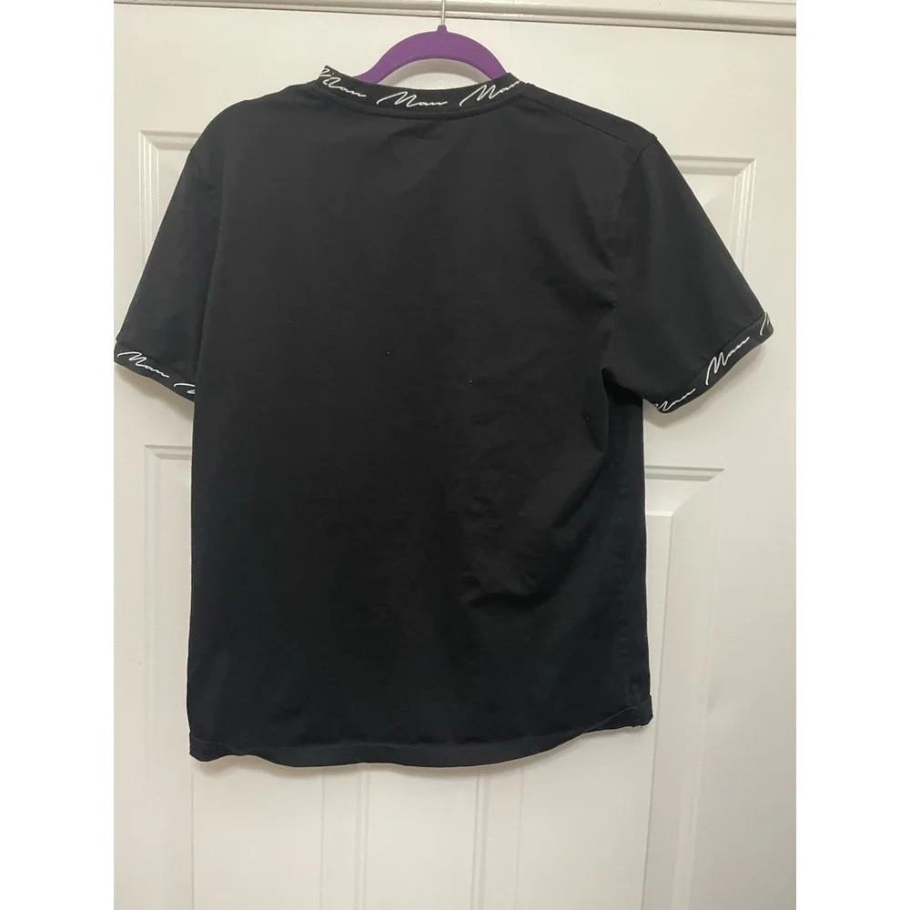 Boohoo Man Men's Black Pullover T-Shirt Size Medium Spell out - Picture 2 of 4